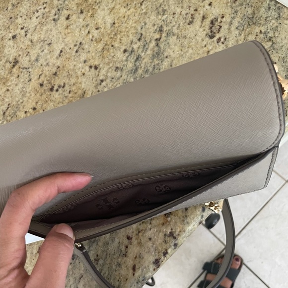 HP👑 New Tory Burch crossbody 🦋 shoulder - Picture 4 of 12